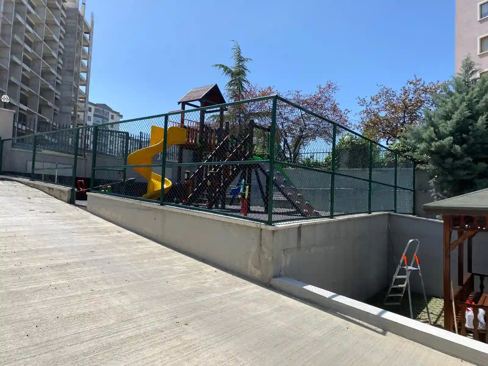 Balgat Çocuk Parkı Yenileme 100. Yıl Sitesi 1 balgat çocuk parkı yenileme 100. yıl sitesi